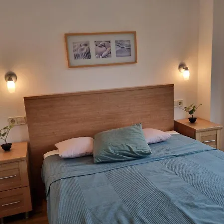 Apartment 17b01 -