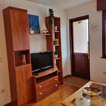 17b01 - Apartment