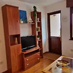 17b01 - Apartment